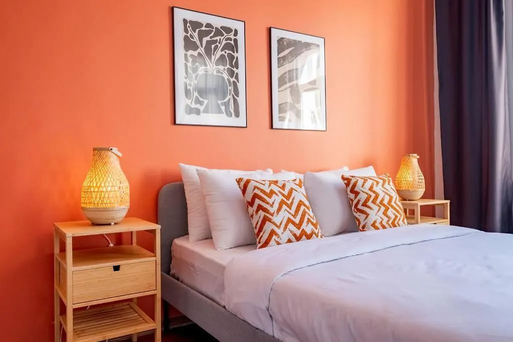 High-Ceiling Central 3-Bedroom With City View Istanbul